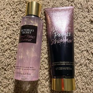 Victoria Secret Velvet Petals Shimmer Set